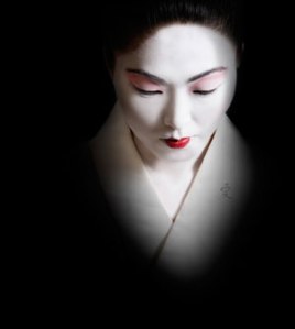 madame-butterfly_Black and white